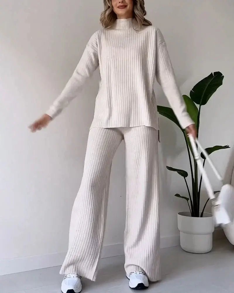 Elegant Avslappning: Chic Slits Casual Tvådelad Set - Venneris